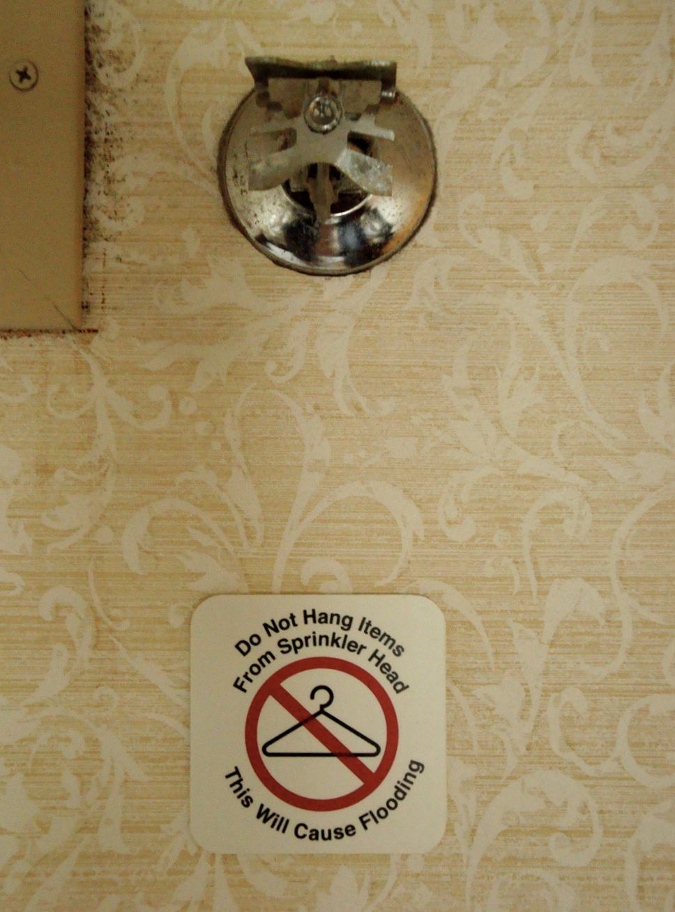  usa-hotel-room-photography-matthias-grunsky 